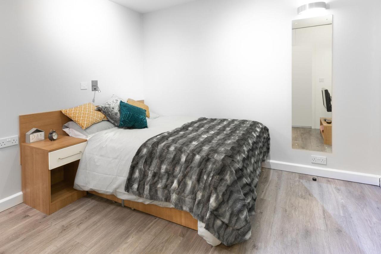 Apartment Chapter South Bank In *